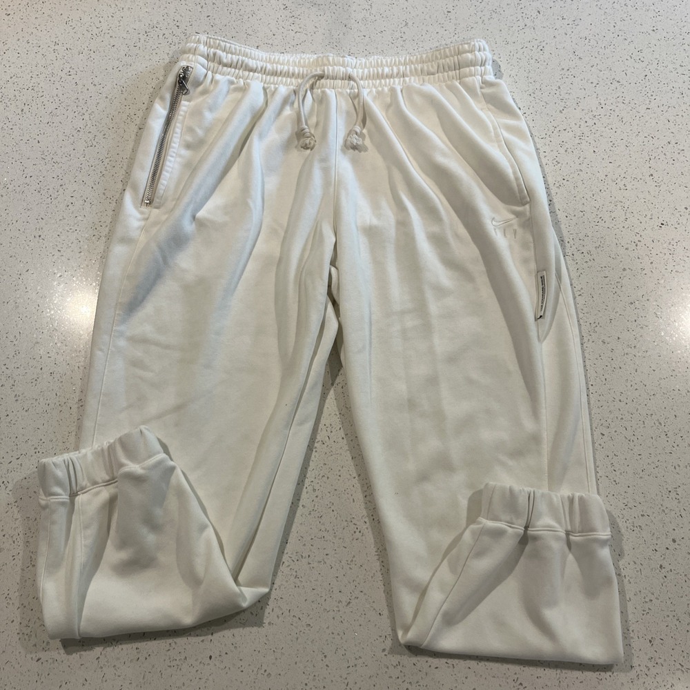 Nike Swoosh Fly Standard Issue Women Size XL Joggers Basketball Pants CU3482-133